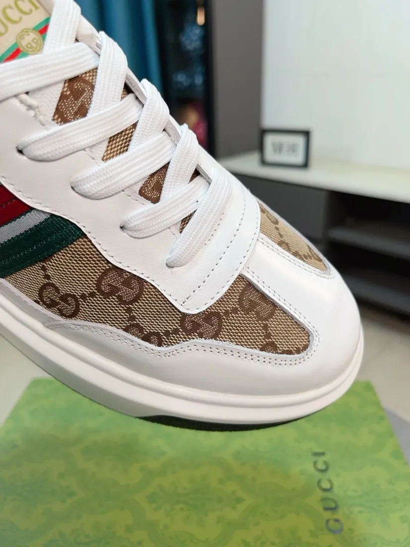 Men's shoes 💰458🌹🌹[GUCCI] Gucci's new lace-up casual men's shoes are on the market first, and the materials and workmanship are superior to all versions on the market. The highest quality shipped first-layer cowhide with imported original perforated materials➕Genuine leather lining, privately molded soft outsole, high foot comfort, imported special materials highlight the brand's unique charm, high-end customization 38-44